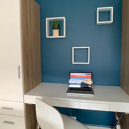 Oregon Apartment